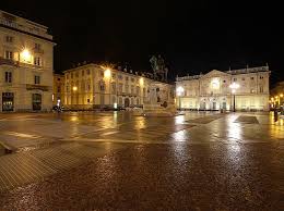 Torino, piazza Bodoni
